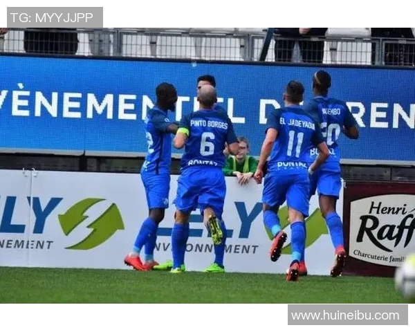 巴黎足球迎战格勒诺布尔全力争胜展现球队实力与斗志